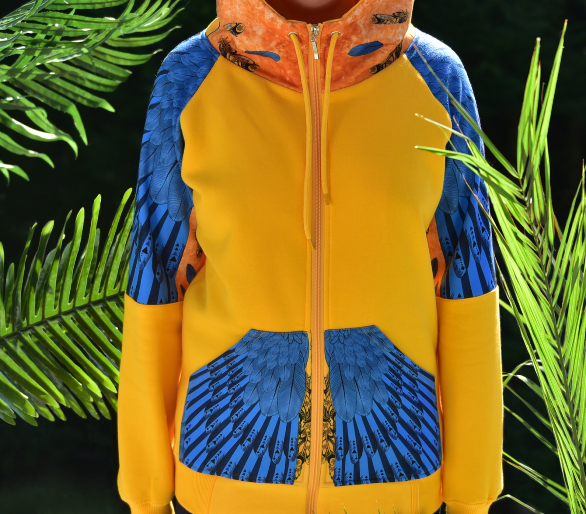 Blue- Ara- Street- Legend- bluza- z- papugą