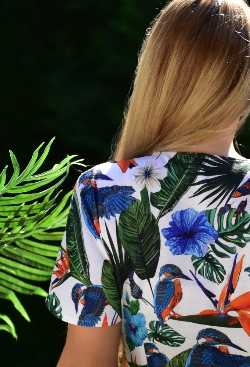 Sukienk- kopertowa- Street- Legend- midi- Strelitzia