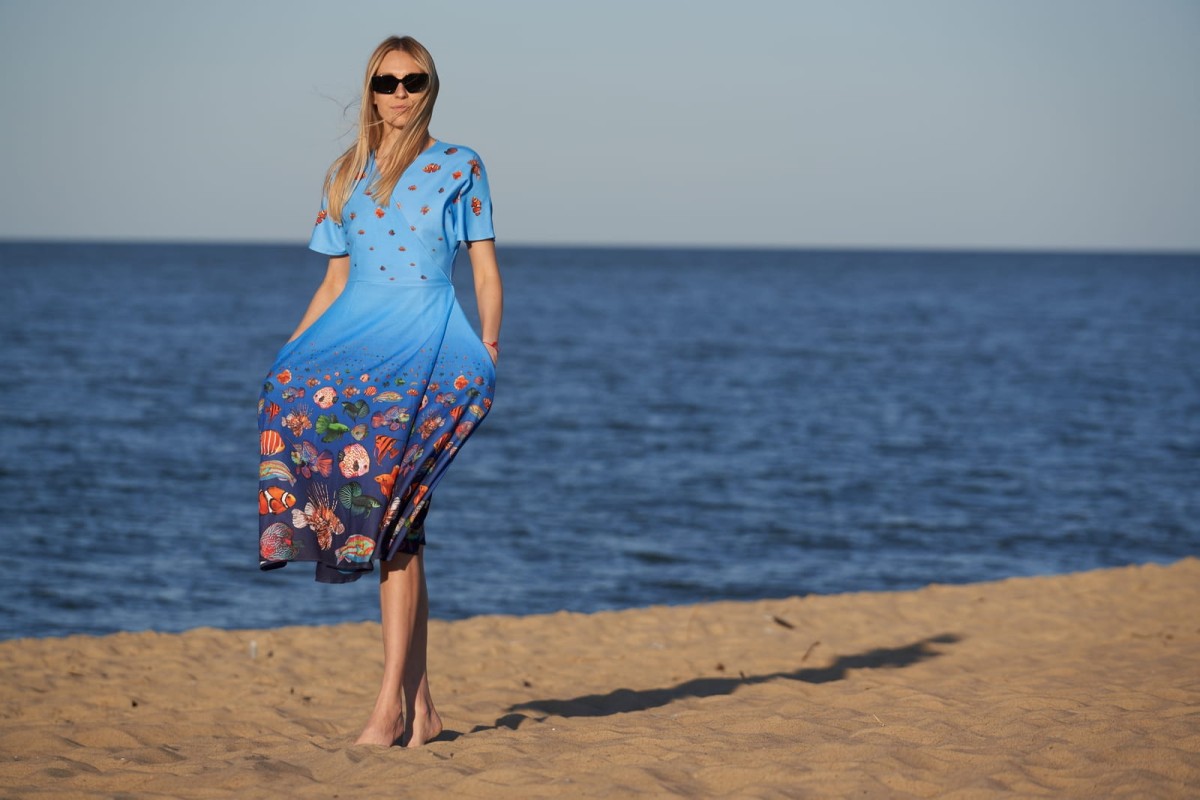 Sukienka- Pacific- morska-z- motywami- morskimi- kopertowa- Street- Legend (4).jpg