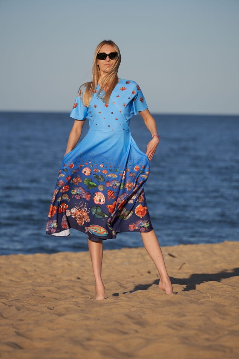 Sukienka- Pacific- morska-z- motywami- morskimi- kopertowa- Street- Legend (5).jpg
