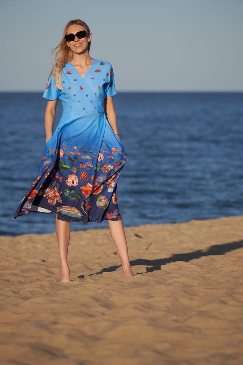 Sukienka- Pacific- morska-z- motywami- morskimi- kopertowa- Street- Legend (6).jpg