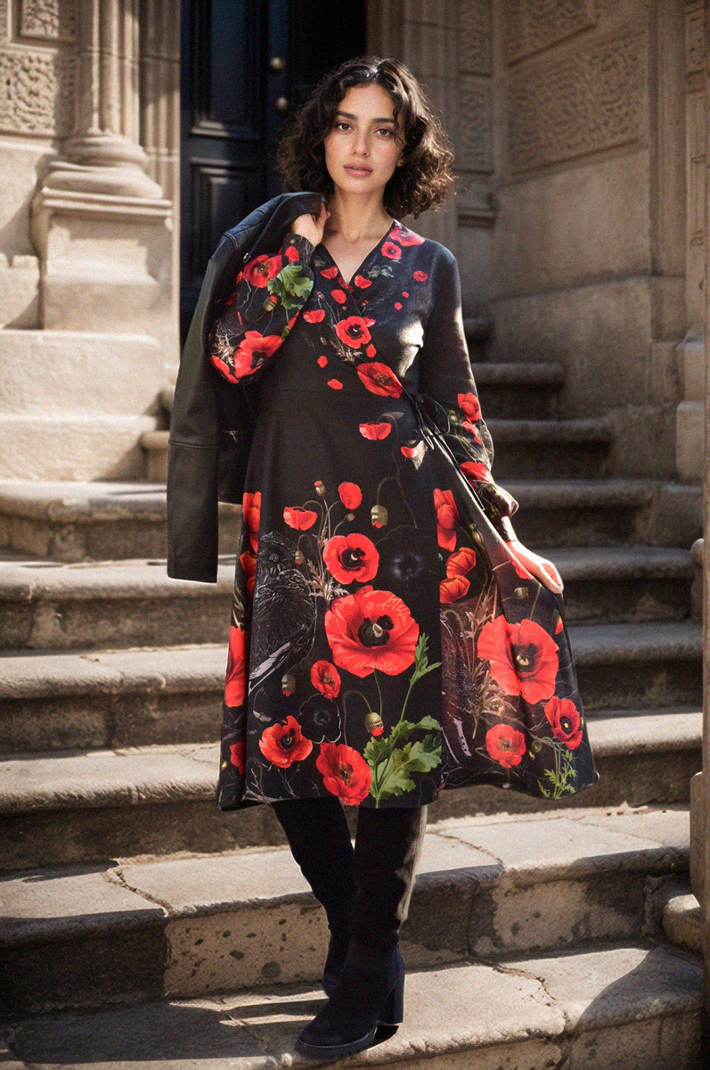 Sukienka- jesienna- kopertowa- z- długim- ekawem- w- maki- z- krukiem- Street- Legend