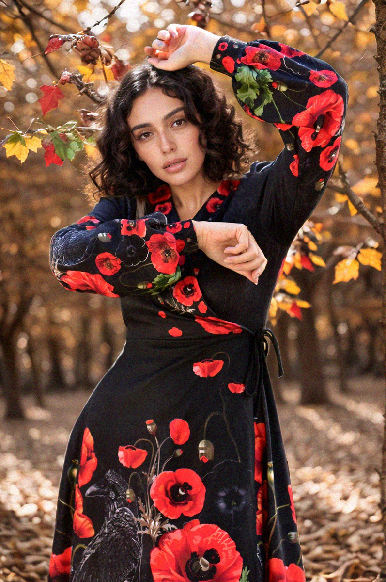 Sukienka- jesienna- kopertowa- z- długim- ekawem- w- maki- z- krukiem- Street- Legend